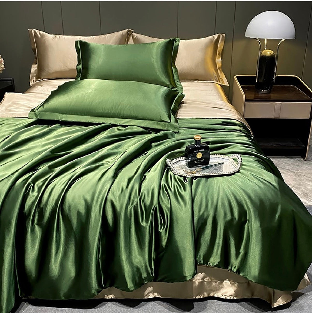 Natural silk bed sheets